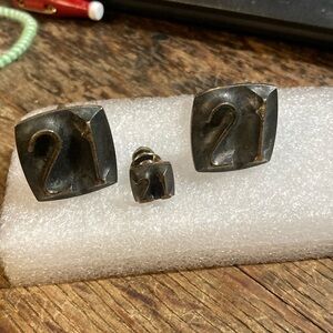 Sterling silver Ronald Hayes  Pearson cuff links and tied tack.